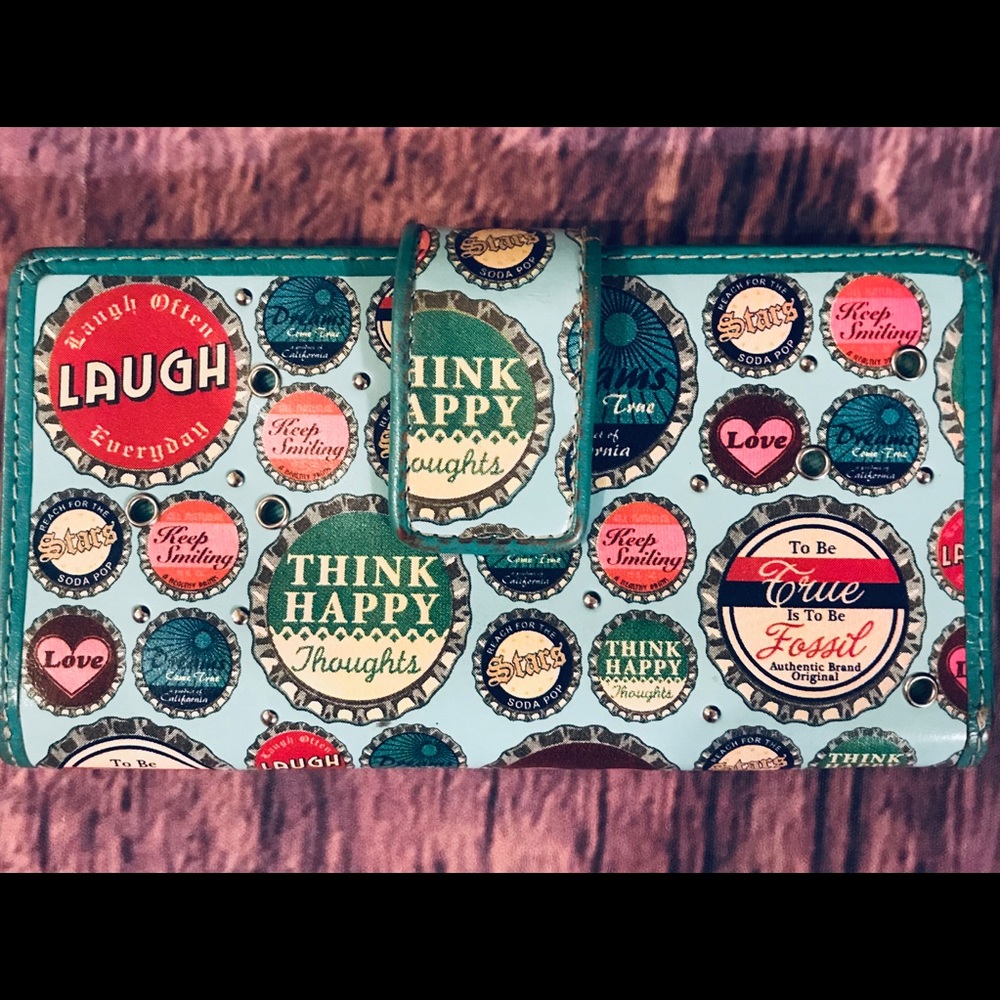 Fossil ❤️ Bottle Cap Wallet/Checkbook Holder GUC